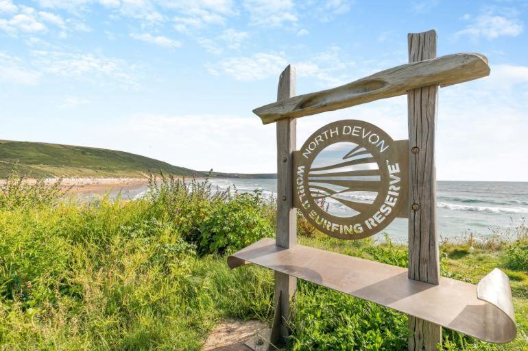 2 Rockham - Luxury Apartment At Byron Woolacombe, Only 4 Minute Walk To Woolacombe Beach! 外观 照片